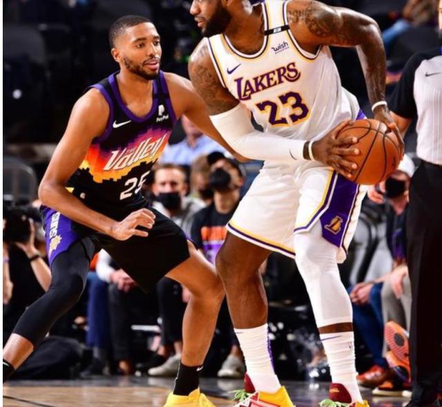 官方首页-熟悉的试探!詹姆斯再输G1:已准备好迎接挑战